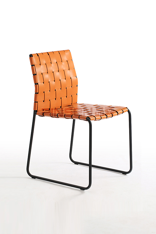 現(xiàn)代簡(jiǎn)約風(fēng)橙色馬鞍皮編織餐椅
