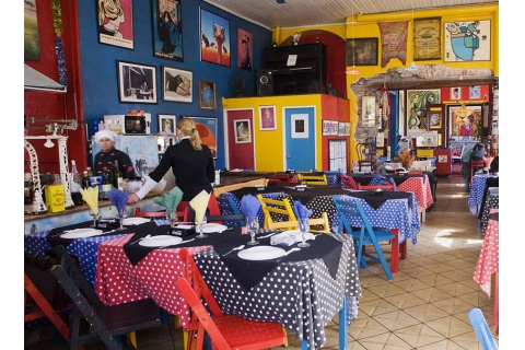 開一家餐廳如何利用好色彩設(shè)計(jì)？餐廳色彩設(shè)計(jì)的心理學(xué)影響