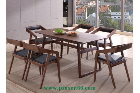 實(shí)木白蠟?zāi)九涮撞妥酪?><div><h3>實(shí)木白蠟?zāi)九涮撞妥酪?/h3><p>...</p><p>2019-05-20</p></div></a></li>
        </ul>
    </div>
    <div   class=