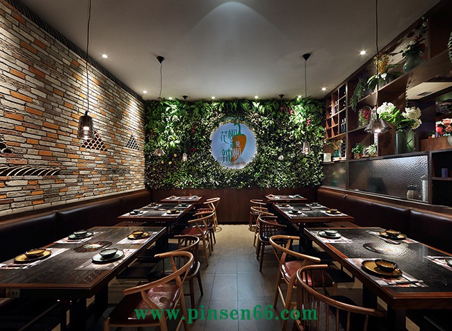 花椒遇見(jiàn)辣椒火鍋店餐桌椅卡座