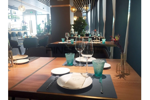 西式餐廳桌椅家具定制工廠怎么找？上海哪里賣餐桌椅？