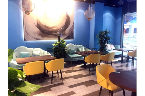 你知道西式餐廳里什么樣的桌椅最適合你嗎？