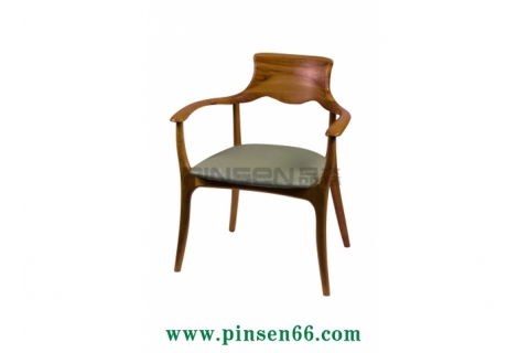 實(shí)木靠背軟皮包西餐廳餐桌椅