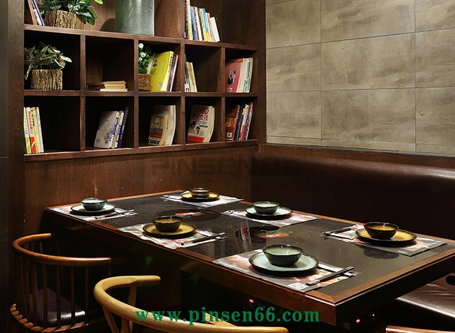 主題餐廳桌椅 花椒遇見辣椒實木大理石火鍋餐桌椅